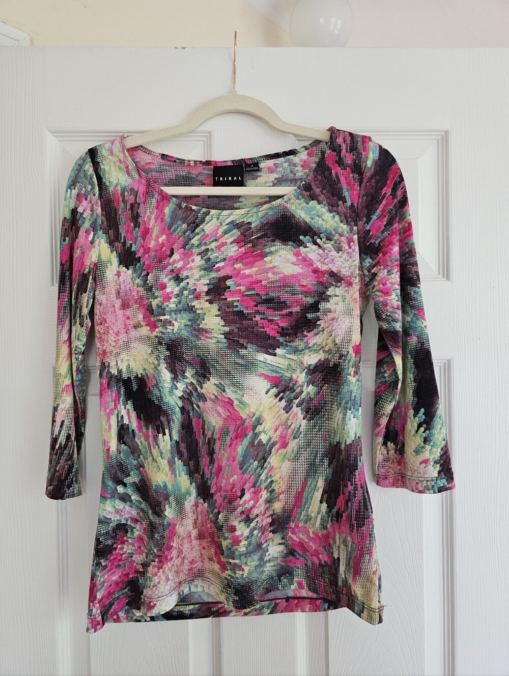 TRIBAL Abstract Pixel Art Printed Knit Top - Pink Teal Yellow 3/4 Sleeve Tee